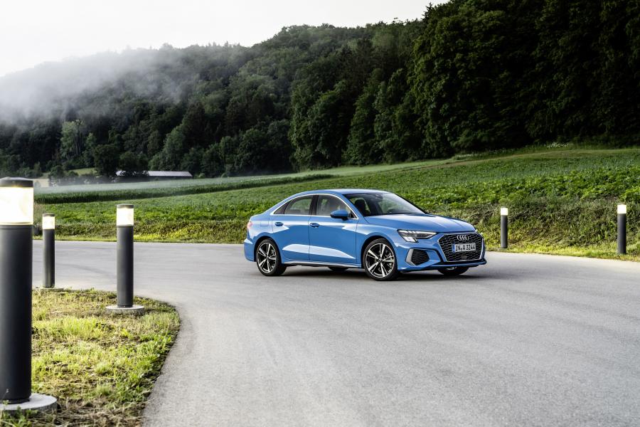  Audi A3 Sedan 35 TDI S-Line 2020 года  (WW) (фото 22 из 42)